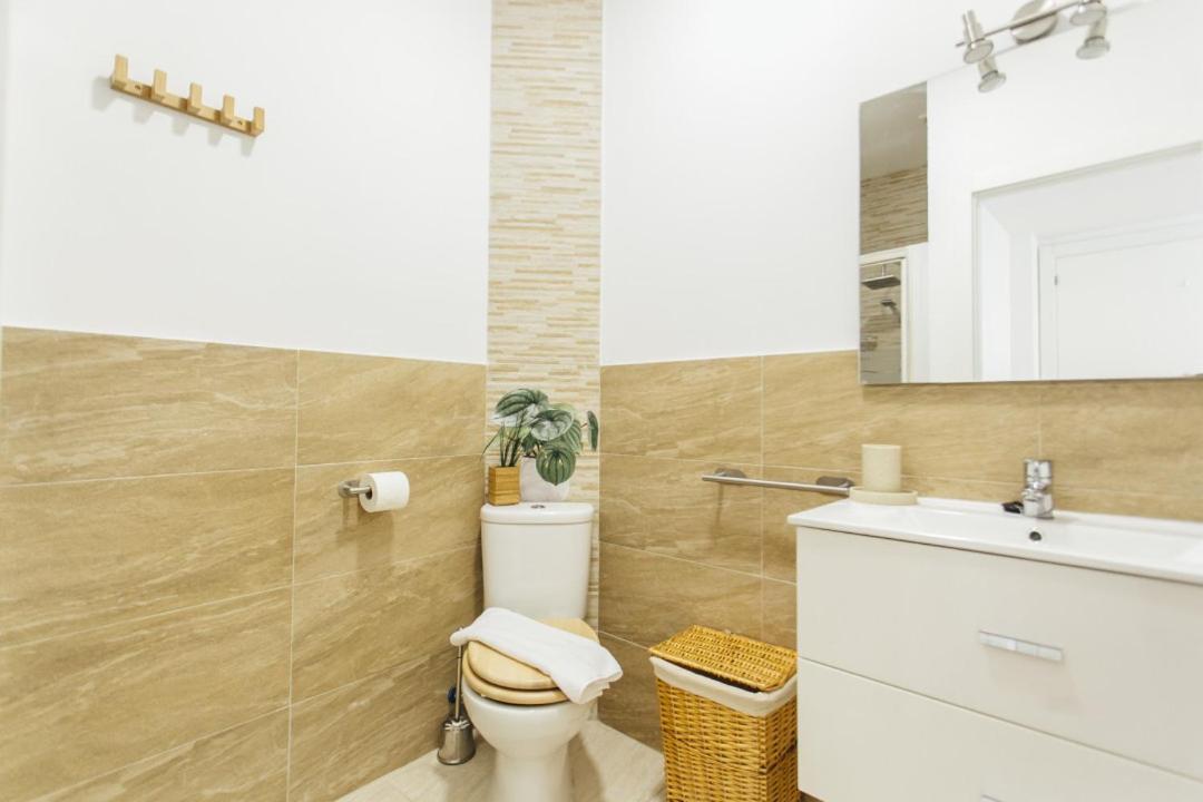 Bright And Comfortable- 2D 2B- Conde De Torrejon Seville Exterior photo