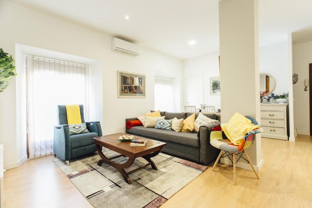 Bright And Comfortable- 2D 2B- Conde De Torrejon Seville Exterior photo